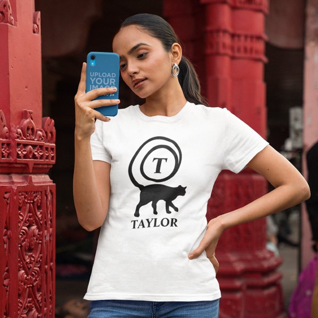 Monogram Name Initial Kitty Cat Lover White Black T-Shirt (Von Creator hochgeladen)