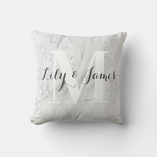 Monogram Name White Gray Marble Wedding Keepake Kissen (Vorderseite)