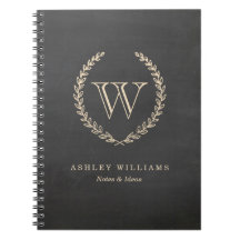 Monogram-Notebook im Chalkboard-Stil