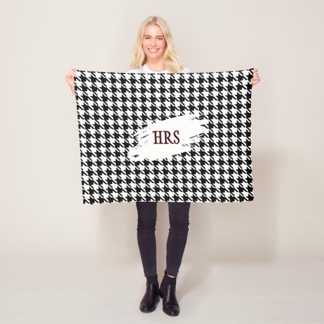 Monogram or Name, Black & White Houndstooth Fleecedecke (Beispiel)