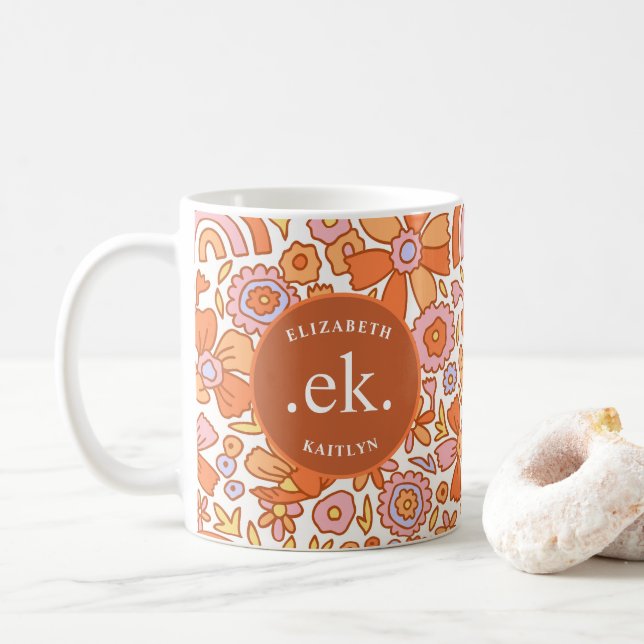Monogram Orange Groovy Retro Kaffeetasse (Mit Donut)