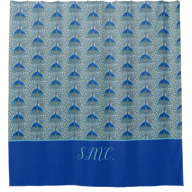 Monogram Peacock Aquamarin Blau-Weiß-Monogramm Duschvorhang (Vorderseite)