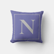 Monogram Periwinkle Blue Minimalistisch Throw Pill