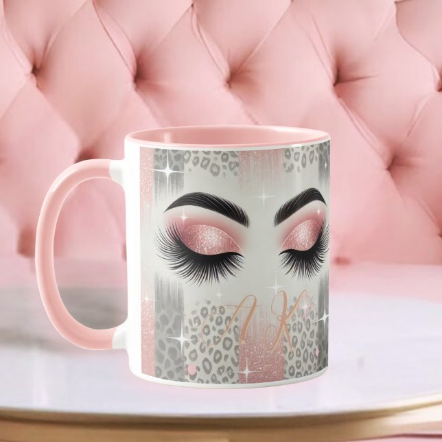 Monogram Pink Glitzer Eyelashes Tasse ( Luxe sparkle mug with glam pink glitter lashes — perfect birthday or beauty gift)