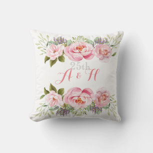 Monogram Pink Wedding Anniversary Blume Wreath Kissen