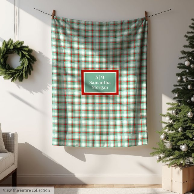 Monogram Plaid Blanket Red Green Christmas Chic Fleecedecke (Monogram Plaid Blanket Red Green Christmas Chic)