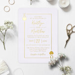 Monogram Playing Card Hochzeit Real Gold Foil Folieneinladung<br><div class="desc">Feiern Sie stilvoll mit diesen stilvollen und sehr trendigen Einladungen für Hochzeiten. Dieses Design lässt sich leicht mit Ihrer speziellen Veranstaltungssprache personalisieren und Ihre Gäste werden begeistert sein,  wenn sie diese fantastischen Einladungen erhalten. Das Cover-Foto wurde unter Verwendung von Ressourcen von Freepik.com entworfen</div>