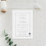 Monogram Playing Card Wedding Real Silver Foil Folieneinladung<br><div class="desc">Feiern Sie stilvoll mit diesen stilvollen und sehr trendigen Einladungen für Hochzeiten. Dieses Design lässt sich leicht mit Ihrer speziellen Veranstaltungssprache personalisieren und Ihre Gäste werden begeistert sein,  wenn sie diese fantastischen Einladungen erhalten.</div>