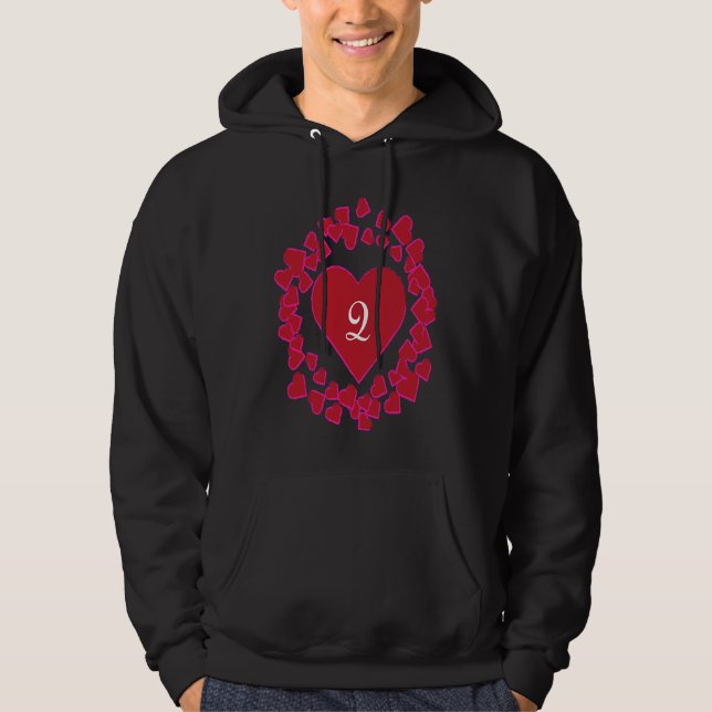 Monogram Q  Heart Wreath Shape Hoodie (Vorderseite)
