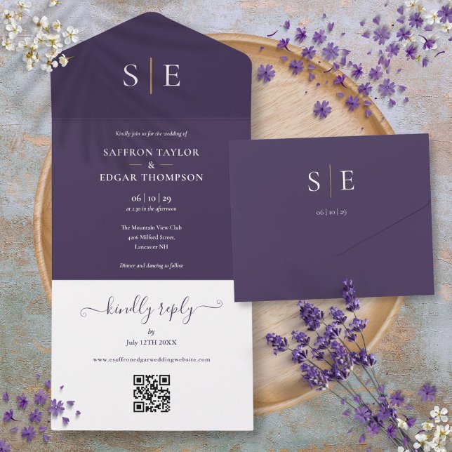 Monogram QR Code Lila und Gold Wedding All In One Einladung (Monogram QR Code Purple And Gold Wedding All In One Invitation)