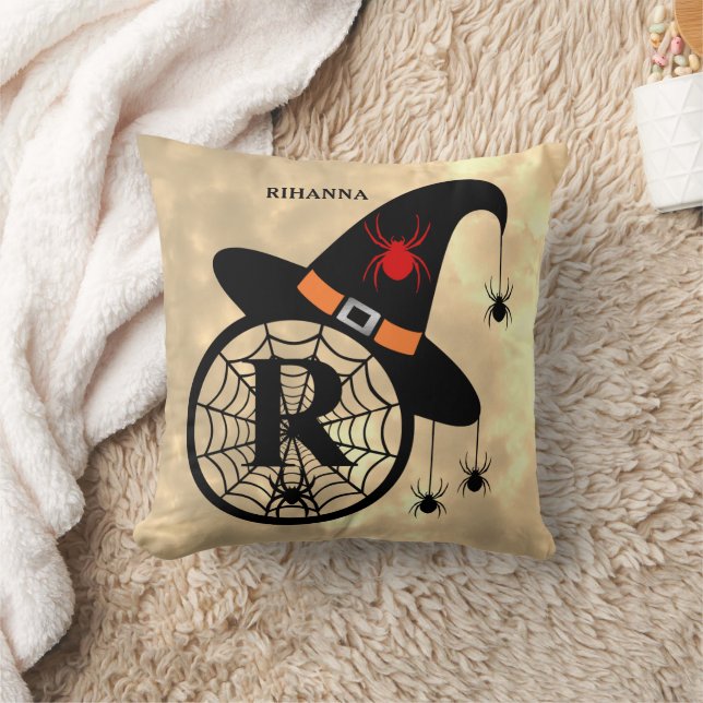 Monogram R Halloween Sky Hexenspinnen Name Kissen (Decke)