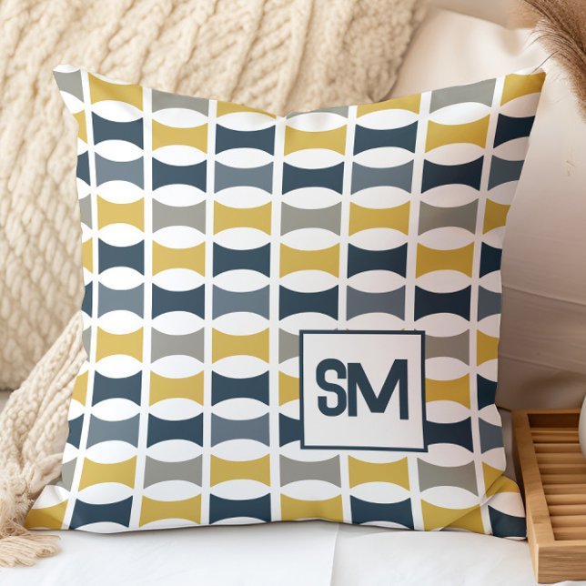 Monogram Retro Mid Century Geometric Navy, Mustard Kissen (Von Creator hochgeladen)