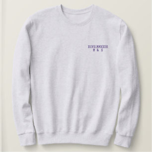 Monogram Roman Rumeral Date Couple Geschenk Custom Besticktes Sweatshirt
