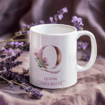 Monogram Rose Gold Watercolor Blume Letter Q Kaffeetasse<br><div class="desc">Monogram Rose Gold Watercolor Blume Letter Q</div>
