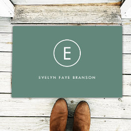 Monogram Sage Green Minimal Simple Modern Scandi Fußmatte