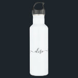 Monogram Script Calligraphy Einfache Bezeichnung Edelstahlflasche<br><div class="desc">Dieses Design kann in dem Bereich personalisiert werden, der durch das Ändern des Fotos und/oder Textes zur Verfügung gestellt wird. Sie können auch angepasst werden, indem Sie auf Vorlage personalisieren klicken und dann auf die Schaltfläche klicken, um weitere Optionen anzupassen, um die Hintergrundfarbe zu löschen oder zu ändern, Text hinzuzufügen,...</div>