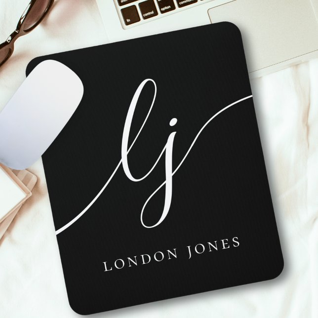 Monogram Script Elegant Feminine Schwarz-weiß Mousepad (Von Creator hochgeladen)