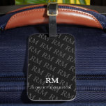 Monogram Simple White Masculine Pattern Gepäckanhänger<br><div class="desc">Monogram Simple White Masculine Pattern Gepäckanhänger. Elegantes einfaches,  modernes und männliches Schwarz-Weiß-Design,  mit individuellem Text und Monogramm,  mit einem exklusiven Monogramm-Muster,  perfektes Geschenk für Reisende,  für ihn,  Papa,  Großpa,  Bruder,  Freund,  Chef,  Mitarbeiter oder Mitarbeiter.</div>