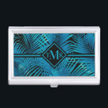 Monogram Türkis Black Palms Visitenkarten Dose<br><div class="desc">Tropische Palmfronten in Türkis auf schwarz,  dieser Kartenhalter ist ideal für Visitenkarten,  Kreditkarten,  Geschenkkarten und verfügt über Ihr Monogramm in schicken Buchstaben auf der Vorderseite. Schaffen Sie sich selbst oder geben Sie als Geschenk. PASSEN Sie iPhone Gehäuse,  andere iPad Hüllen und mehr Artikel in unserem Shop.</div>