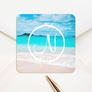 Monogram türkisfarbene Meeressandstrandfotografie Quadratischer Aufkleber