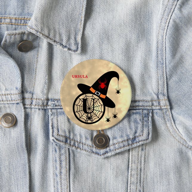 Monogram U Halloween Sky Hexenspinnen Name Button (Beispiel)