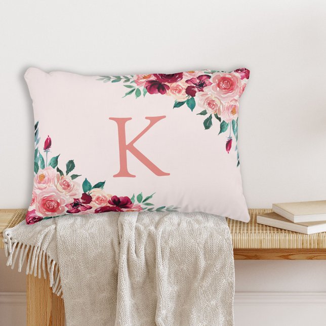 Monogram Watercolor Boho Pink Burgundy Rose Blume Dekokissen (In situ)