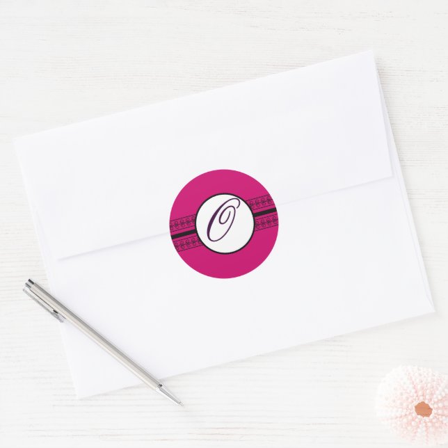 Monogram Wedding Borders Deep Rasberry Runder Aufkleber (Umschlag)