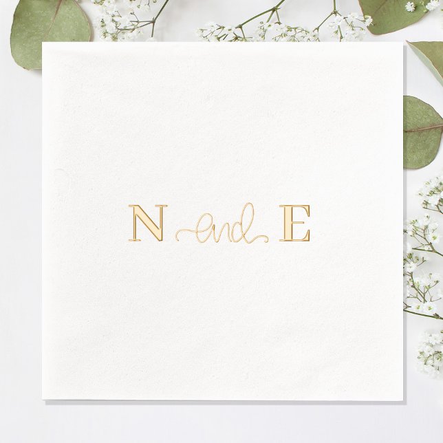 Monogram Wedding Elegant Modernes Script Gold Servietten Mit Folie (Stylishly Personalize with the Bride & Groom's Monogram Initials.)