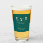 Monogram Wedding Trauzeuge Geschenk Personalisiert Glas<br><div class="desc">Monogramm personalisiertes Hochzeitspint Glas Geschenk für Trauzeuge.</div>