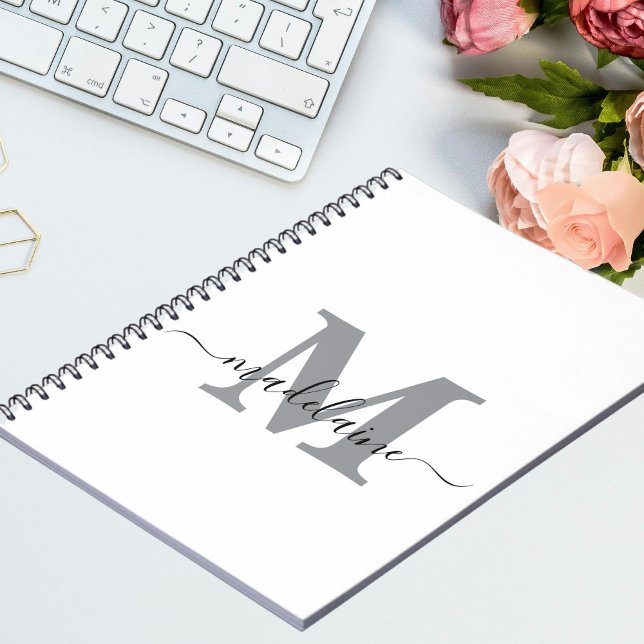 Monogram White Notebook Custom Initial & Name Notizblock (Von Creator hochgeladen)