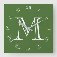 Monogram White Script römische Zahlen auf grünem H
