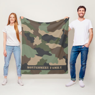 Monogram Woodland Camouflage der Camouflage-Famili Fleecedecke