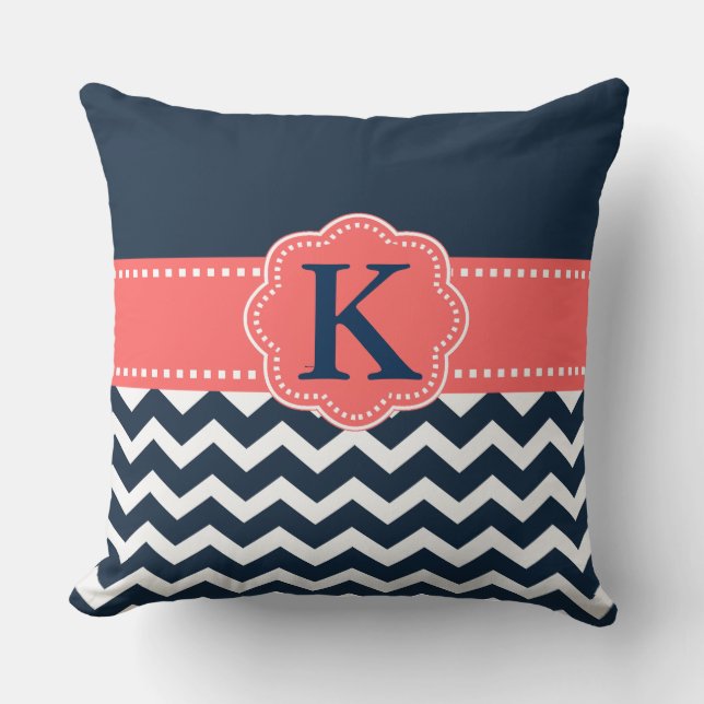 "Monogram Zickzack in Navy/Coral"-PILLOW Kissen (Vorderseite)