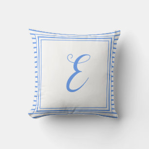 Monogramm Buchstabenstreifen mit blauer Rahmen Kis Kissen
