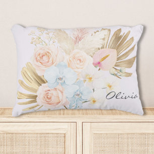 Monogramm Bukett hübscher tropischer Blumen Floral Dekokissen