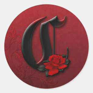 Monogramm-C-Aufkleber für Schwarz und Rote Rose Runder Aufkleber