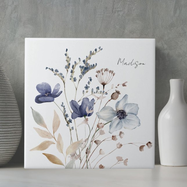 Monogramm Chic Pretty Wasserfarbe Blaue Blume Fliese (Close up)