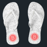 Monogramm der grauen und korallenfloralen Damaskus Flip Flops<br><div class="desc">Maßgeschneiderte,  bedruckte Flop-Sandalen mit einem eleganten,  floralen Damastmuster und einem eigenen Monogramm oder einem anderen Text in einem Kreissaal. Klicken Sie auf Anpassen,  um Schriftart und Farben zu ändern oder eigene Bilder hinzuzufügen,  um ein einzigartiges Design zu erstellen!</div>