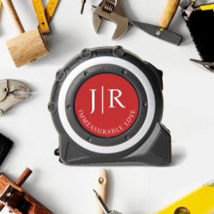 Monogramm der inspirierenden Liebe rot-weiß Maßband