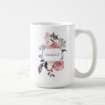 Monogramm der rosa Peonies Lila und der grünen Blä Kaffeetasse<br><div class="desc">Schöne rosa Bäckereien mit lila und grünen Blätter. Die perfekte Touch für Ihre Zuhause oder Ihr Büro. Personalisieren Sie mit Ihrem Namen.</div>