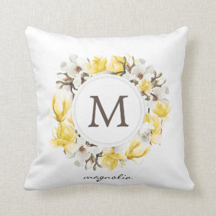 Monogramm des gelben Magnolienkreises Kissen