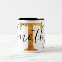Monogramm des Gold"T" mit personalisiertem Namen
