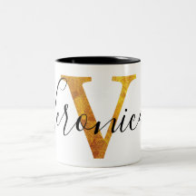 Monogramm des Gold"V" mit personalisiertem Namen