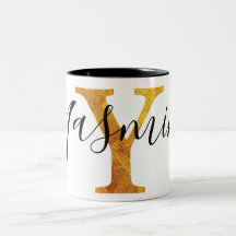 Monogramm des Gold"Y" mit personalisiertem Namen