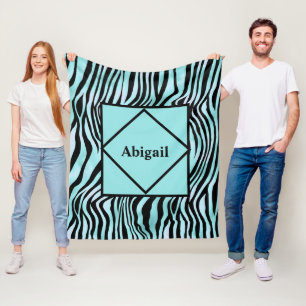 Monogramm Druck Zebramuster Schwarz und Türkis  Fleecedecke