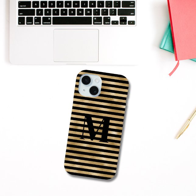Monogramm Erstklassiges Schwarzes Streifen Case-Mate iPhone Hülle (Gold Black Striped Monogrammed Initial iPhone case.)