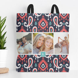 Monogramm für das Foto Navy und Coral Ikat Paisley Tasche