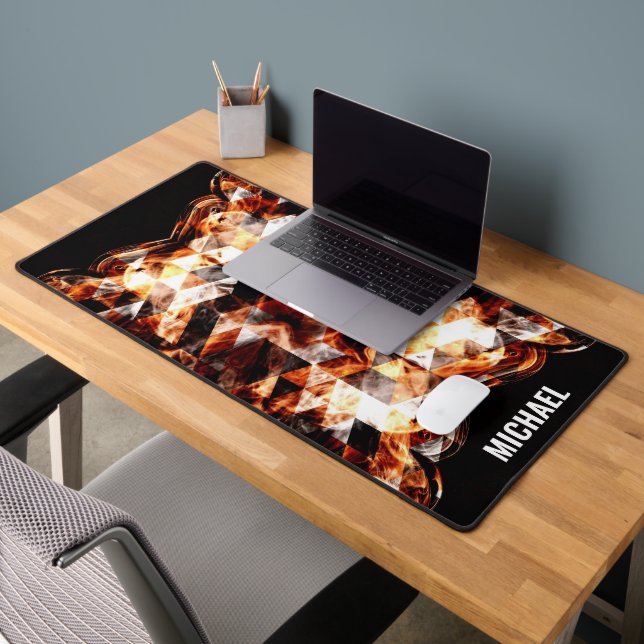 Monogramm für das funkelnd orangefarbene Dreieck Schreibtischunterlage (Büro 2)