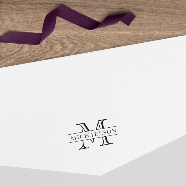 Monogramm für den Nachnamen von klassischen Grenzw Permastempel (Von Creator hochgeladen)