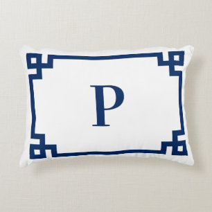 Monogramm für die blaue griechische Schlüsselgrenz Dekokissen